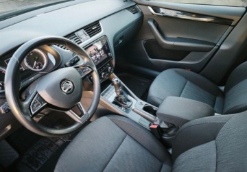 Skoda Octavia III Liftback Facelifting 1.5 TSI ACT 150KM 2019 Skoda Octavia Style Pakiet Amazing, Tempomat, Kamera, Podgrzewane fotele,, zdjęcie 6