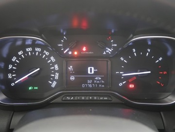 Citroen C3 Aircross  I Crossover 1.2 PureTech 83KM 2018 Citroen C3 Aircross 1.2 PureTech, Salon Polska, zdjęcie 10