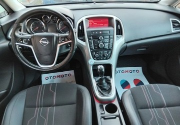 Opel Astra J Sports Tourer 1.7 CDTI ECOTEC 110KM 2012 Opel Astra 1,7 Cdti Alufelgi Klima El szyby Po oplatach z Niemiec, zdjęcie 18