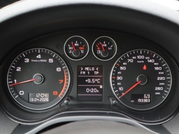 Audi A3 8P Hatchback 3d 1.8 TFSI 160KM 2010 Audi A3 1.8 TFSI, Klima, Klimatronic, Tempomat, zdjęcie 10