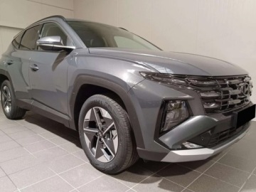 Hyundai Tucson IV SUV HEV Facelifting 1.6 T-GDI HEV 215KM 2025 HYUNDAI Tucson 1.6 T-GDi HEV Executive 2WD aut 215KM 2025