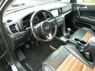 Kia Sportage IV SUV 1.6 GDI 132KM 2017 Kia Sportage NAWIGACJAPARKTRONICKAMERA COFANIASKORYZADBANAGWARACJA, zdjęcie 6