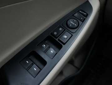 Hyundai Tucson III SUV 1.7 CRDi 141KM 2016 Hyundai Tucson 1.7 CRDi, Salon Polska, Automat, zdjęcie 17