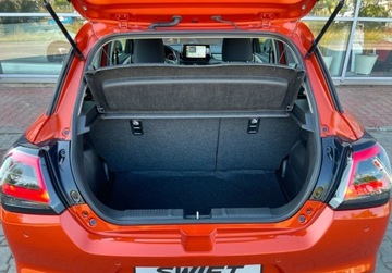 Suzuki Swift VI Hatchback Facelifting 1.2 DualJet SHVS 83KM 2025 Suzuki Swift Premium 1.2 mild Hybrid 5 MT Flame Orange Pearl NAUKA JAZDY L, zdjęcie 15