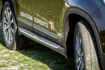 KIA SORENTO II XM 2009-2014 НАКЛАДКИ БОКОВИНЫ