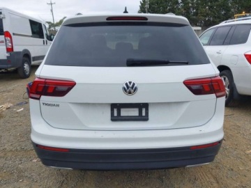 Volkswagen Tiguan II 2021 Volkswagen Tiguan 2021 VOLKSWAGEN TIGUAN 2.0T S 2.0 Benzyna 184KM, zdjęcie 5
