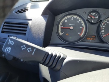 Opel Astra J Hatchback 5d 1.7 CDTI ECOTEC 110KM 2011 OPEL Astra 1.7 CDTi, I właściciel !!, zdjęcie 19