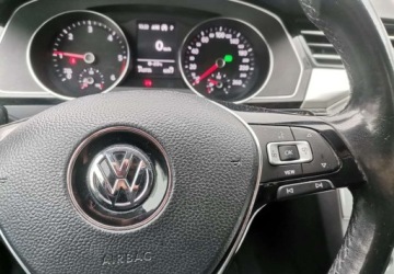 Volkswagen Passat B8 Variant 2.0 TDI BlueMotion SCR 150KM 2018 Volkswagen Passat Volkswagen Passat 2.0 TDI SCR DSG Trendline 2.0 Diesel, zdjęcie 13