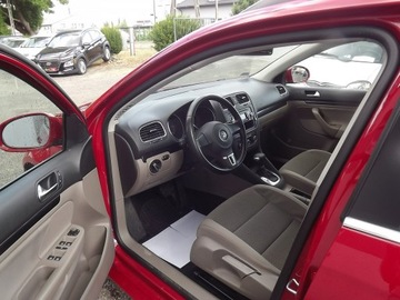 Volkswagen Golf VI Variant 1.6 TDI-CR DPF BlueMotion 105KM 2010 Volkswagen Golf Automatyczna skrzynia biegów DSG, zdjęcie 6