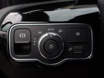 Mercedes Klasa A W177/V177 Hatchback Plug-In 1.3 250e 218KM 2020 Mercedes A A 250 e, Salon Polska, 1. Właściciel, zdjęcie 23