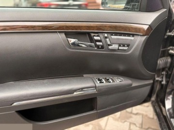 Mercedes Klasa S W221 Limuzyna Facelifting 3.5 V6 (350 BlueEFFICIENCY) 306KM 2013 Mercedes Klasa S Long 3.5 benzyna 306KM 2013r noktowizor kamera itd, zdjęcie 8