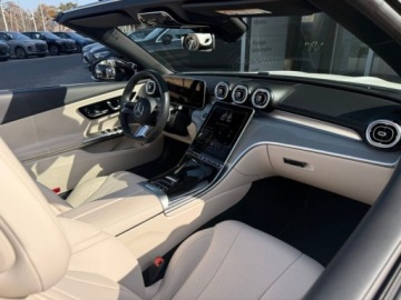 Mercedes CLE 2024 Mercedes-Benz CLE 300 4 MATIC AMG Night CabrioDigital LightKamera 360Burme, zdjęcie 30