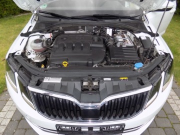 Skoda Octavia III Kombi Facelifting 2.0 TDI 150KM 2019 SKODA OCTAVIA 2,0 TDI 150 KM BEZWYPADKOWY LED DSG, zdjęcie 21