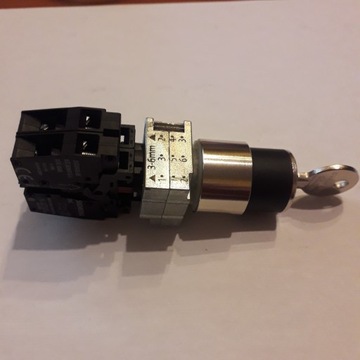 SIEMENS 3SB3500-4LD01 3SB35004LD01 + 3SB3400-0E