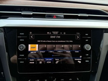 Volkswagen Arteon Fastback Facelifting 2.0 TSI 190KM 2022 Volkswagen Arteon 2.0TSI 190KM ELEGANCE DSG Kamera ACC NiskiPrzebieg ASO S, zdjęcie 19