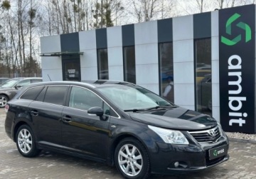 Toyota Avensis II Kombi 2.2 D-4D 150KM 2009