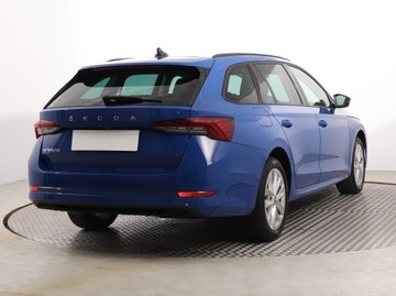 Skoda Octavia IV Kombi 2.0 TDI 150KM 2022 Skoda Octavia 2.0 TDI, Salon Polska, zdjęcie 4