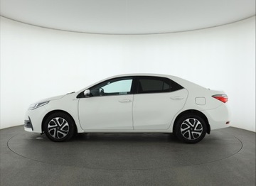 Toyota Corolla XI Sedan Facelifting 1,6 Valvematic 132KM 2017 Toyota Corolla 1.6 Valvematic, Salon Polska, zdjęcie 2