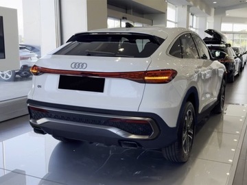 Audi 2025 AUDI Q5 TFSI Sportback S line 2.0 204KM, zdjęcie 1