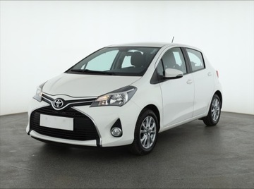 Toyota Yaris III Hatchback 5d Facelifting 1.33 Dual VVT-i 99KM 2016 Toyota Yaris 1.33 Dual VVT-i, Salon Polska, zdjęcie 1