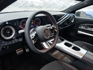 Mercedes CLA C118/X118 2026 MERCEDES-BENZ CLA 200 AMG Line Sedan 1.5 163KM 2026, zdjęcie 5