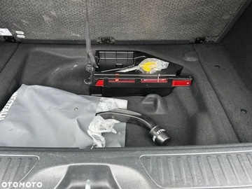 Mercedes Klasa B W246 Sports Tourer Facelifting 1.6 180 BlueEFFICIENCY Edition 122KM 2018 Mercedes-Benz Klasa B 1.6 Benzyna 122KM, zdjęcie 11