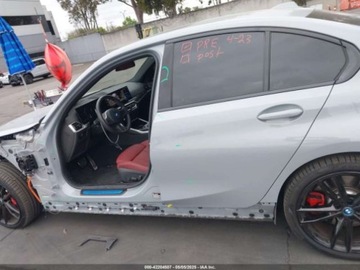 BMW Seria 3 G20-G21 2024 BMW Seria 3 330E 2024 2.0l 2.0 Hybryda 180KM, zdjęcie 2