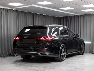 Mercedes Klasa E W214 Kombi Plug-in 2.0 300de 313KM 2024 E Klasa 300 de 4-Matic AMG Estate 2.0 (313KM) 2024, zdjęcie 2