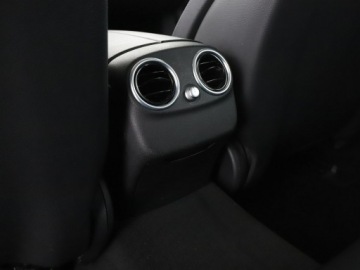 Mercedes Klasa C W205 Kombi 180 156KM 2015 Mercedes C 180 Półskóra Navi Klimatyzacja, zdjęcie 36