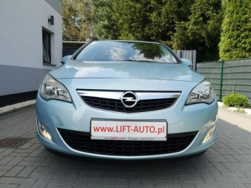 Opel Astra J Hatchback 5d 1.6 Twinport ECOTEC 115KM 2010 Opel Astra 1,6 16v Klimatronik Isofix Tempomat Alu, zdjęcie 1