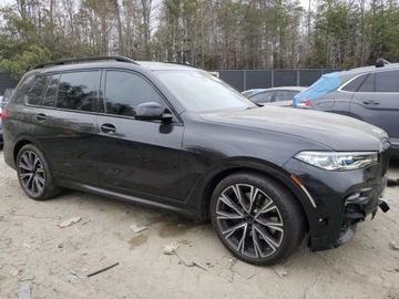 BMW X7 2022 BMW X7 M50I 2022 4.4l 4.4 Benzyna 523KM, zdjęcie 4