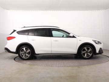 Ford Focus IV Kombi 1.0 EcoBoost 125KM 2019 Ford Focus 1.0 EcoBoost, Serwis ASO, Automat, zdjęcie 5