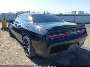 Dodge Challenger III 2019 Dodge Challenger RT Scat Pack 2019 6.4l 6.4 Benzyna 485KM, zdjęcie 2