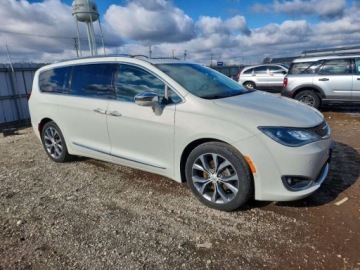 Chrysler Pacifica II 3.6 V6 291KM 2017 Chrysler Pacifica 2017r., Limited, 3.6L, od ubezpieczalni 3.6 Benzyna 291KM, zdjęcie 3