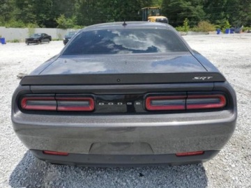 Dodge Challenger III 2016 Dodge Challenger Srt hellcat 6.2 Benzyna 707KM, zdjęcie 3