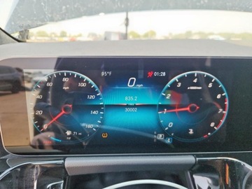 Mercedes GLA II 2022 Mercedes-Benz GLA 2022 Mercedes-Benz GLA 250 4MATIC 2.0 Benzyna 221KM, zdjęcie 9