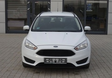 Ford Focus III Kombi Facelifting 1.0 EcoBoost 100KM 2015 Ford Focus 1.0BENZ Bezwypoadkowy Oplacony Super Stan Benzyna 100KM, zdjęcie 3