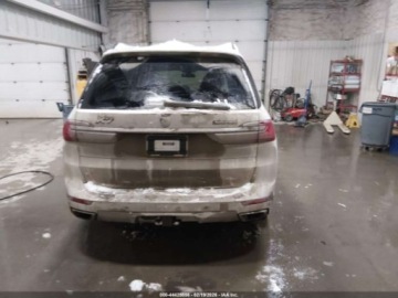 BMW X7 2021 BMW X7 xDrive40i 2021 3.0 Benzyna 335KM, zdjęcie 4