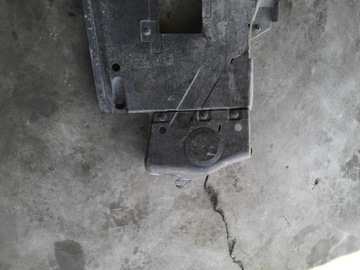 КРЫШКА ШАССИ AUDI A4 B6 ПРАВАЯ 8E0825208C