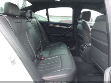 BMW Seria 5 G30-G31 2019 BMW Seria 5 2019 BMW 530E IPERFORMANCE 2.0 Hybryda Plug-in 180KM, zdjęcie 15