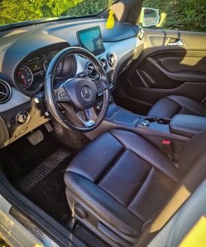 Mercedes Klasa B W246 Sports Tourer Facelifting 2.0 250 211KM 2017 Mercedes B250 2.0 Benzyna 2017r, zdjęcie 13
