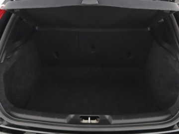 Volvo V40 II Hatchback Facelifting 2.0 D2 120KM 2018 Volvo V40 2.0D Niski przebieg Navi Czujniki, zdjęcie 19