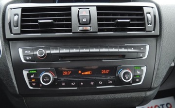 BMW Seria 1 F20-F21 Hatchback 5d 116i 136KM 2012 BMW Seria 1 SPORT Benzyna Nawigacja 1.6 Benzyna 136KM, zdjęcie 30