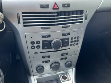 Opel Astra H Hatchback 5d 1.4 TWINPORT ecoFLEX 90KM 2009 Opel Astra GTC Mały Przebieg Opłacony, zdjęcie 11