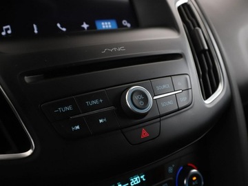 Ford Focus III ST 2.0 EcoBoost 250KM 2017 Ford Focus skóra bi-xenon navi Sync3 grzane, zdjęcie 27