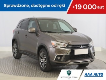 Mitsubishi ASX I SUV Facelifting 2016 1.6 117KM 2017 Mitsubishi ASX 1.6 MIVEC, Salon Polska