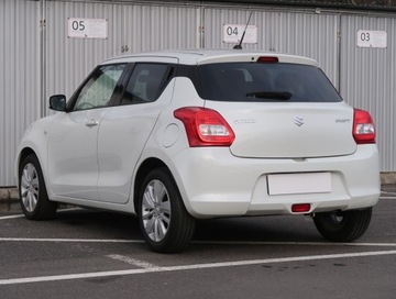 Suzuki Swift VI Hatchback 1.2 DualJet 90KM 2019 Suzuki Swift 1.2 DualJet, Salon Polska, zdjęcie 3