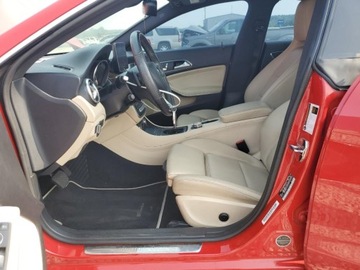 Mercedes CLA C118/X118 2019 Mercedes-Benz CLA 250 2019 2.0l 2.0 Benzyna 208KM, zdjęcie 7