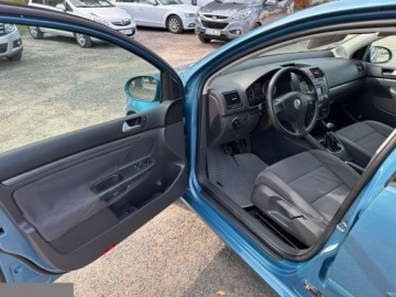 Volkswagen Golf V Hatchback 1.4 i 16V 75KM 2006 Volkswagen Golf 1.4 Basis 75KM 2006r, zdjęcie 12