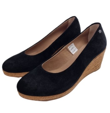 Туфли ANZU из натуральной кожи.